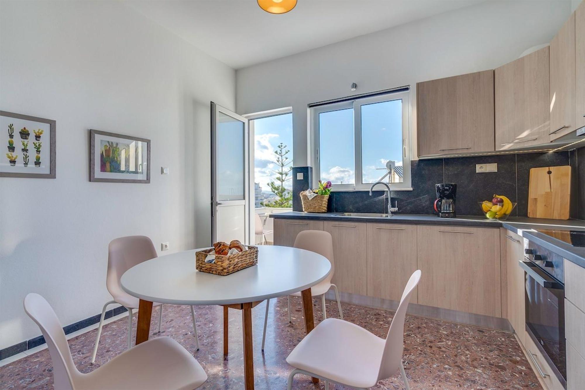 Sea City And Mountain View Apartment Ханья Экстерьер фото